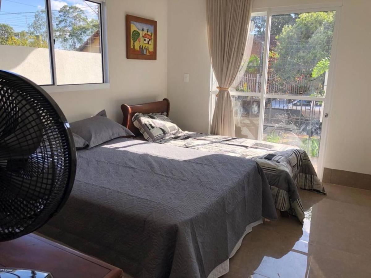 Casa Bela E Confortavel Em Chapada dos Guimarães エクステリア 写真